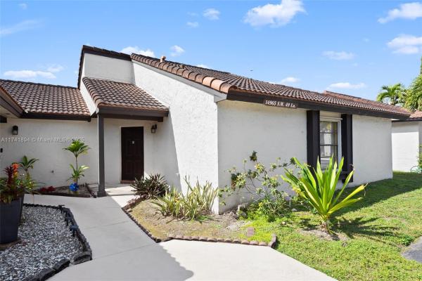 Village Homes At Lakes Of The Meadow, 14965 SW 49th Ln #3E, Kendall West, Florida 33185, image 1