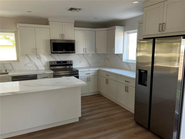 Towne Haven, 6322 SW 93rd Ave, Sunset, Florida 33173, image 1
