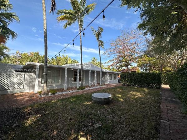 Tropical Isle Homes, 310 Glenridge Rd, Key Biscayne, Florida 33149, image 1