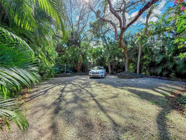 Homedale, 194 NW 91st St, El Portal, Florida 33150, image 3