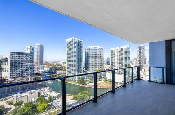 Reach Brickell City Centre, 68 SE 6th St #2010, Miami, Florida 33131, image 1