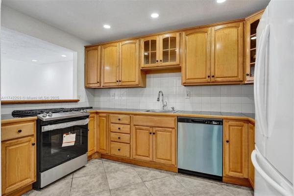 Villas Of Pinecrest, 8650 SW 67th Ave #1022, Pinecrest, Florida 33156, image 1