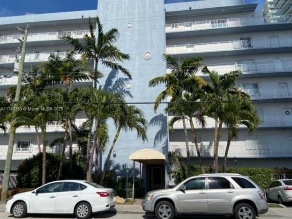 La Piazza Navona, 677 NE 24th St #203, Miami, Florida 33137, image 1