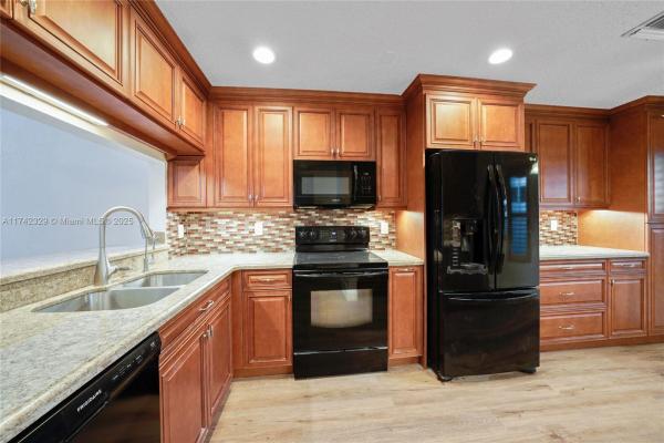 Fairway Views, 7490 S Pinewalk Dr S #94-20, Margate, Florida 33063, image 3