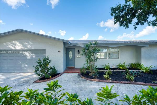 Waterway Estates, 6241 SW 16th St, Plantation, Florida 33317, image 1