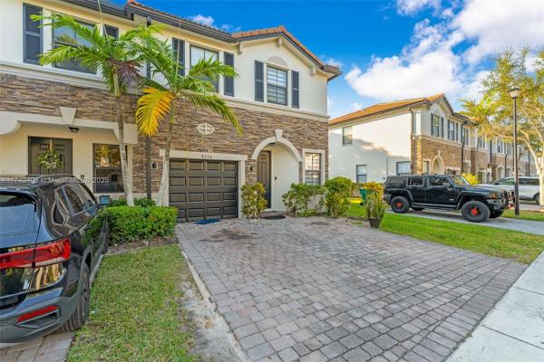 Interlaken, 4258 SW 164th Path, Kendale Lakes, Florida 33185, image 3