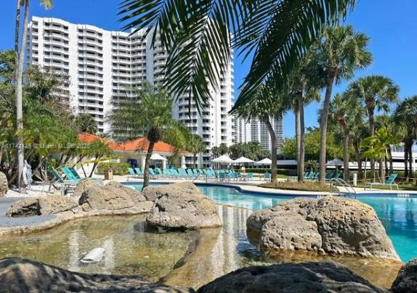 Parc Central Aventura East, 3300 NE 192nd St #111, Aventura, Florida 33180, image 1