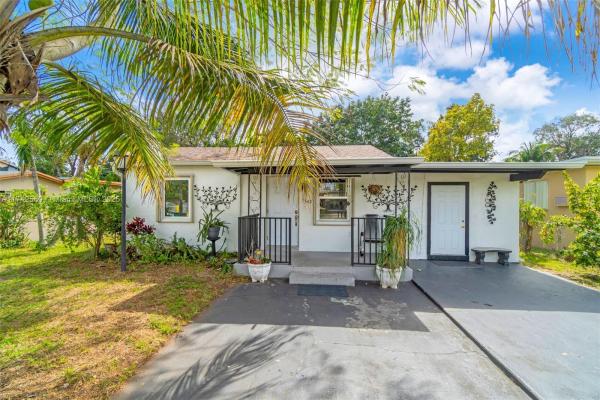 Avocado Estates, 1542 NW 115th St, Pinewood, Florida 33167, image 1
