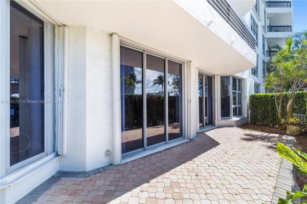 Mystic Pointe Tower 500, 3530 Mystic Pointe Dr #102, Aventura, Florida 33180, image 3