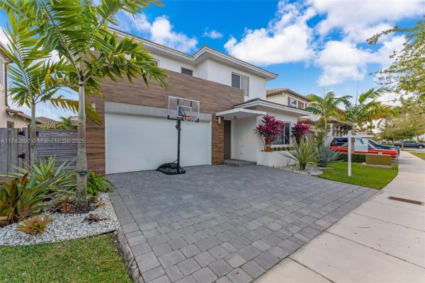 15124 SW 176th Ter, Miami, Florida 33187, image 1