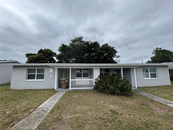 4960 Vincennes St, Cape Coral, Florida 33904, image 1