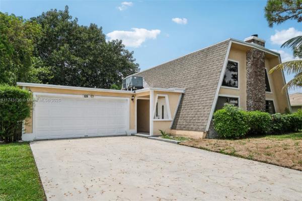 La Mancha, 126 Barcelona Dr, Royal Palm Beach, Florida 33411, image 1