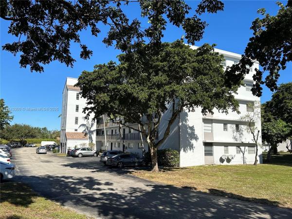 Lakeshore At University Park, 8750 N Sherman Cir #102, Miramar, Florida 33025, image 1