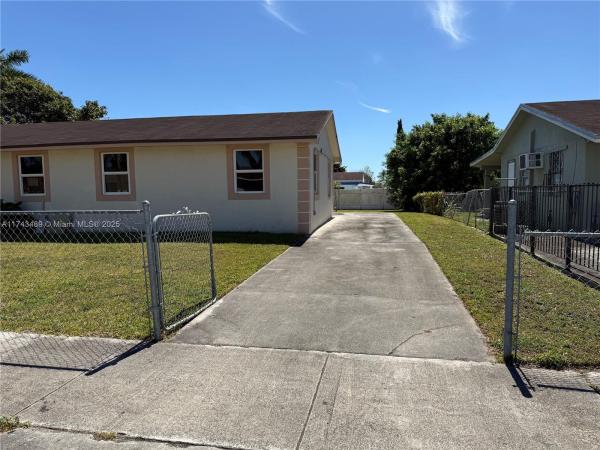 Palmland Homes South, 14962 SW 302nd Ter, Leisure City, Florida 33033, image 1