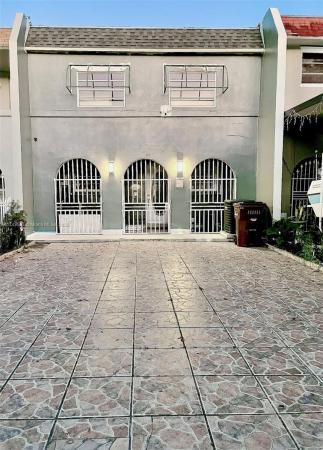 Palm Springs Villas, 6985 W 2nd Ln #0410, Hialeah, Florida 33014, image 1