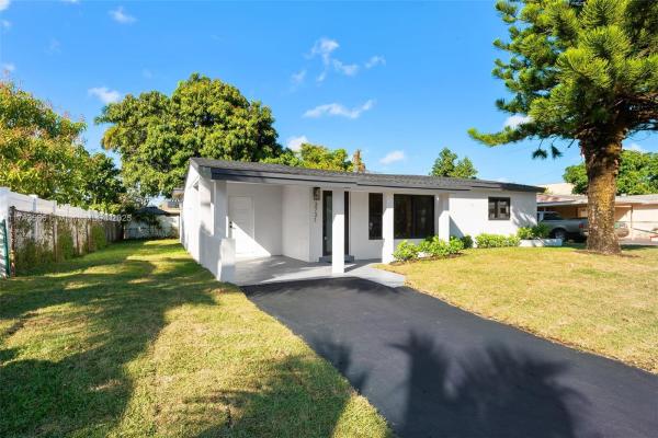 Academy Award, 3731 NW 4th Ct, Lauderhill, Florida 33311, image 1