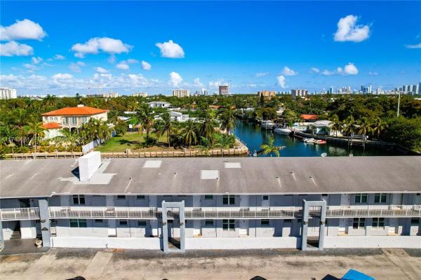 Keystone Manor, 2225 NE 123rd St #209, North Miami, Florida 33181, image 3