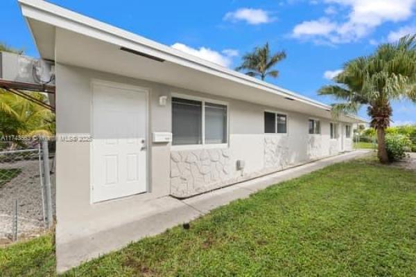 Hollywood No HOA, 1431 - 1433 N 14th Way, Hollywood, Florida 33020, image 1
