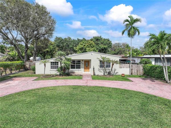 Kent Estates, 517 Wren Ave, Miami Springs, Florida 33166, image 1