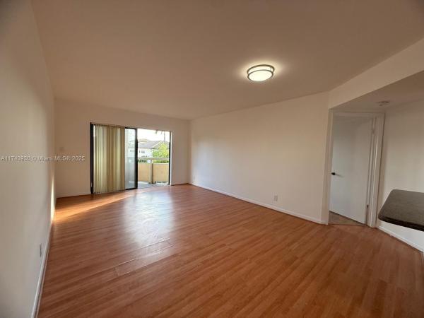 Las Vistas At Doral, 8290 Lake Dr #307, Doral, Florida 33166, image 1