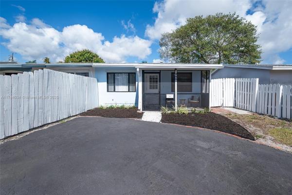 Patterson Park, 331 NE 57th Ct, Oakland Park, Florida 33334, image 1