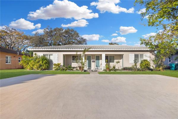 Richards Miami Shores, 11010 NE 10th Ave, Biscayne Park, Florida 33161, image 1