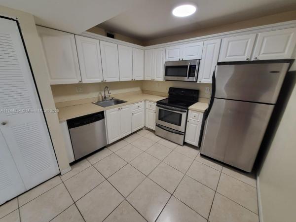 BelaSera At Pine Island, 711 N Pine Island Rd #407, Plantation, Florida 33324, image 1