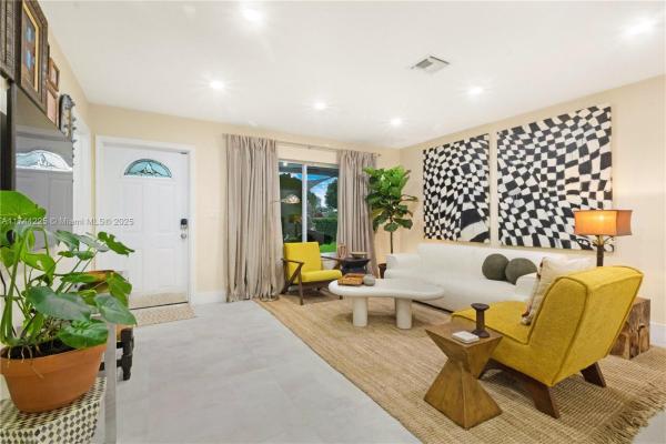 Snug Harbor, 191 SE 13th Ave, Pompano Beach, Florida 33060, image 1