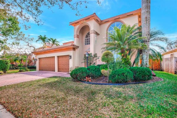 Laguna Pointe, 13264 NW 13th St, Pembroke Pines, Florida 33028, image 1