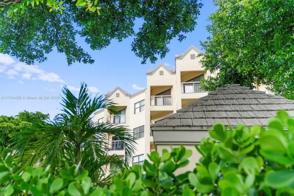 Las Vistas At Doral, 8290 Lake Dr #549, Doral, Florida 33166, image 1