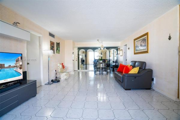 Plaza Towers, 1833 S Ocean Dr #1103, Hallandale Beach, Florida 33009, image 1