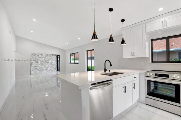 Eastgate At Whisper Walk, 8319 Summerbreeze Ln #8319, Boca Raton, Florida 33496, image 1