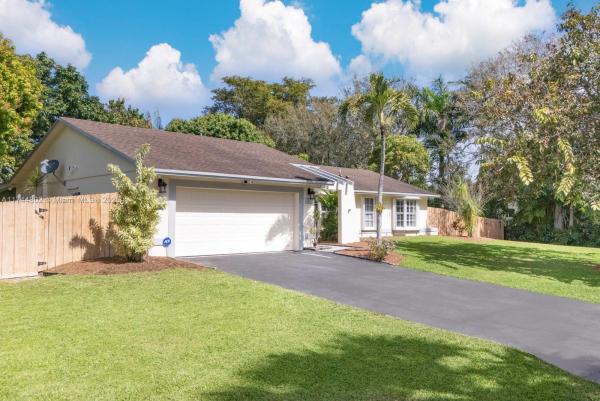 Pinewood Estates, 8461 SW 181st St, Palmetto Bay, Florida 33157, image 1