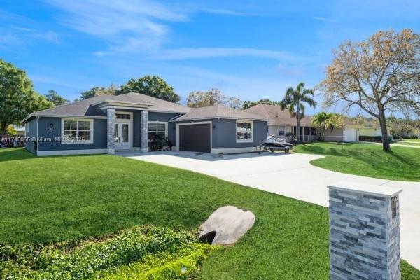 Indian River Estates, 5402 Hickory Dr, Fort Pierce, Florida 34982, image 1