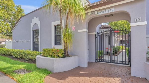 The Provinces Of Pierpointe At Pembroke Lakes, 11614 NW 11th St #11614, Pembroke Pines, Florida 33026, image 1