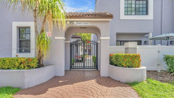 The Provinces Of Pierpointe At Pembroke Lakes, 11614 NW 11th St, Pembroke Pines, Florida 33026, image 3