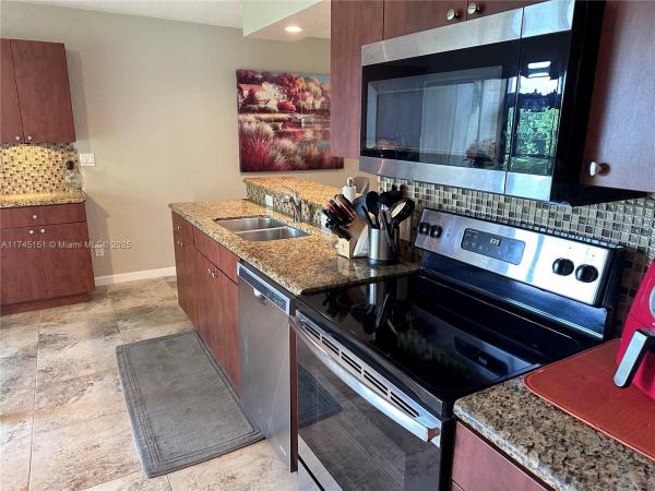 Embarcadero, 5302 NE 6th #A16, Oakland Park, Florida 33334, image 1