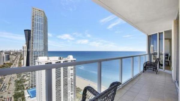 La Perla, 16699 Collins Ave #3407, Sunny Isles Beach, Florida 33160, image 1