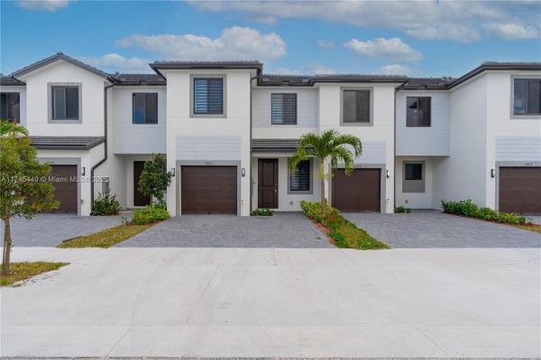 18943 SW 345th Ter #18943, Unincorporated Dade County, Florida 33034, image 1