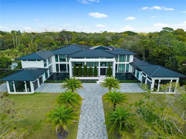 Avocado Land, 6555 SW 102nd St, Pinecrest, Florida 33156, image 1