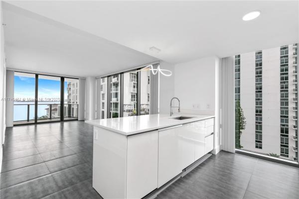 Icon Bay, 460 NE 28th St #808, Miami, Florida 33137, image 1