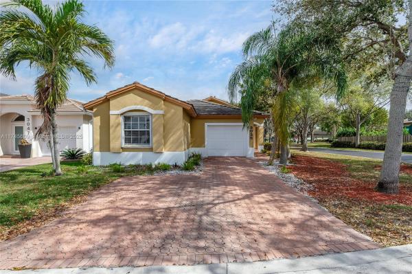 Costa Verde, 3025 NW 99th Pl, Doral, Florida 33172, image 1