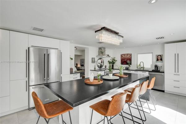 Shenandoah, 1772 SW 10th St, Miami, Florida 33135, image 1