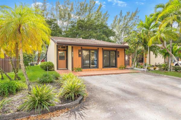 Cedarwoods At Pembroke Lakes, 1810 Acorn Ln #1810, Pembroke Pines, Florida 33026, image 1