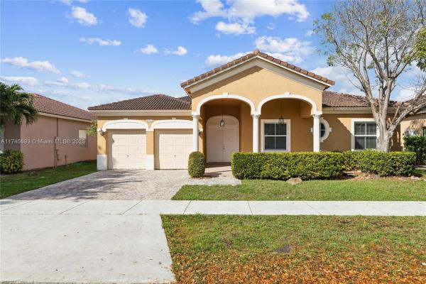 Kendalland, 16617 SW 81st Ter, Kendall, Florida 33193, image 1
