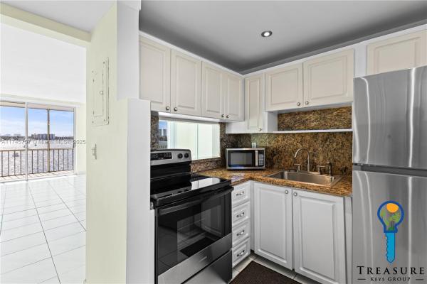 Point East, 2910 Point East Dr #M511, Aventura, Florida 33160, image 3