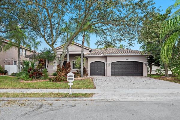 Pasadena Estates At Pembroke Shores, 1047 SW 159th Way, Pembroke Pines, Florida 33027, image 1