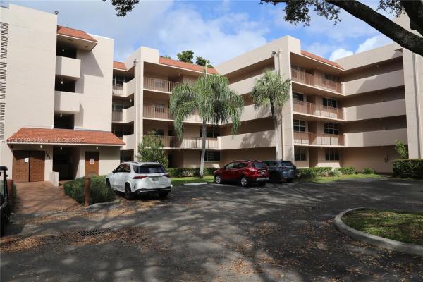 Sabal Palm Of Pine Island Ridge, 1811 Sabal Palm Dr #206, Davie, Florida 33324, image 1