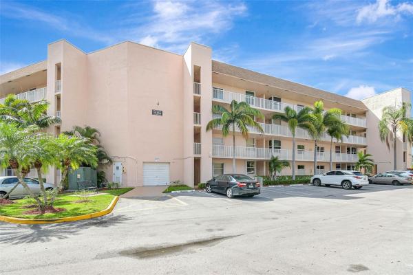 Sunrise Lakes 4, 10456 NW 24th Pl #209, Sunrise, Florida 33322, image 1