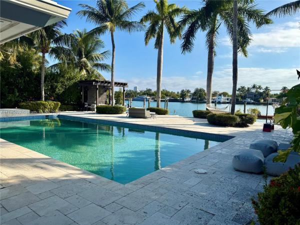 Biscayne Point, 1670 Daytonia Rd, Miami Beach, Florida 33141, image 1